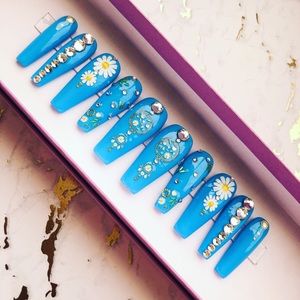 Sky Blue Dream Press on Nails